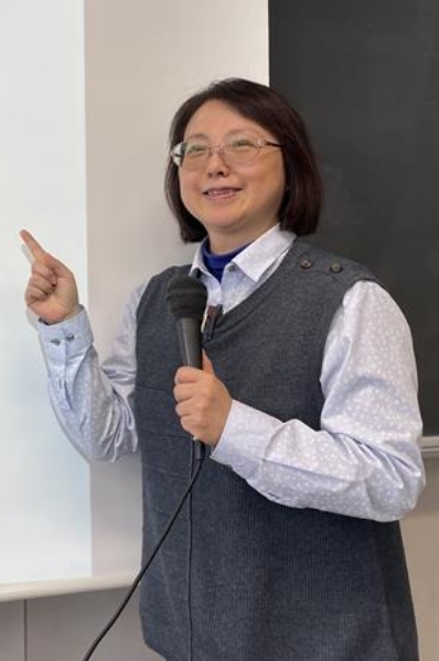 吉田 聡美 先生